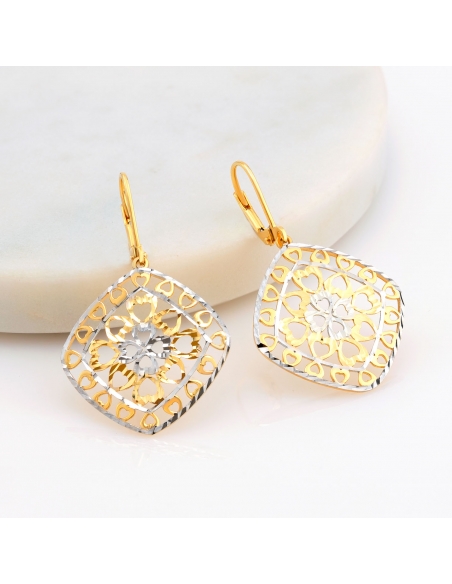 Kolczyki złote diamentowane serduszka w rombie KW663