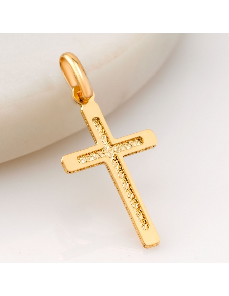 Krzyżyk złoty diamentowany z gładkim obrzeżem DEK272