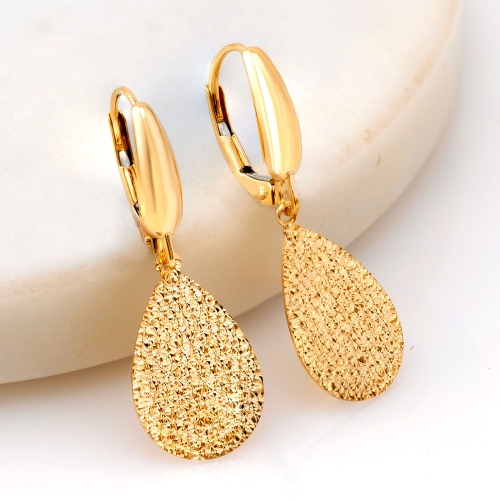 Kolczyki | hurt złota kraków, hurtownia jubilerska, złoto hurt, hurtownia złota, złote medaliki, hurtownia z biżuterią, hurtownia bizuterii, jubiler online złoto