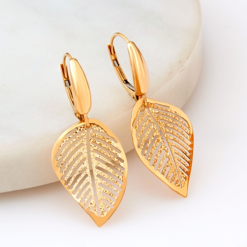 Kolczyki | hurt złota kraków, hurtownia jubilerska, złoto hurt, hurtownia złota, złote medaliki, hurtownia z biżuterią, hurtownia bizuterii, jubiler online złoto