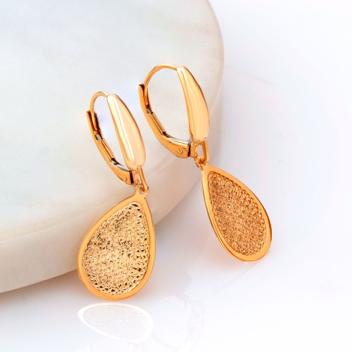 Kolczyki | hurt złota kraków, hurtownia jubilerska, złoto hurt, hurtownia złota, złote medaliki, hurtownia z biżuterią, hurtownia bizuterii, jubiler online złoto